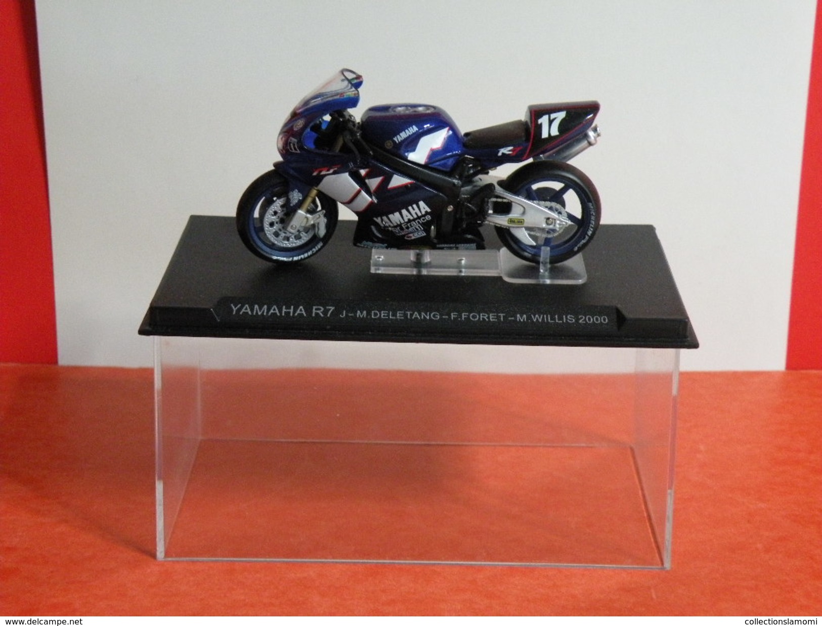 MOTO 1/24 > Yamaha R7 J.M Deletang - F. Foret - M. Willis 2000 (sous Vitrine) - Motorfietsen