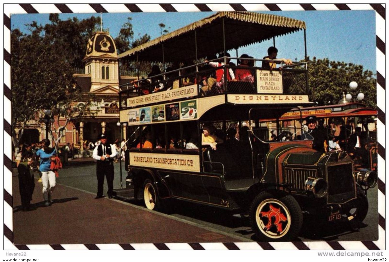 Y2189 Disneyland Omnibus  2 SCANS - Disneyland