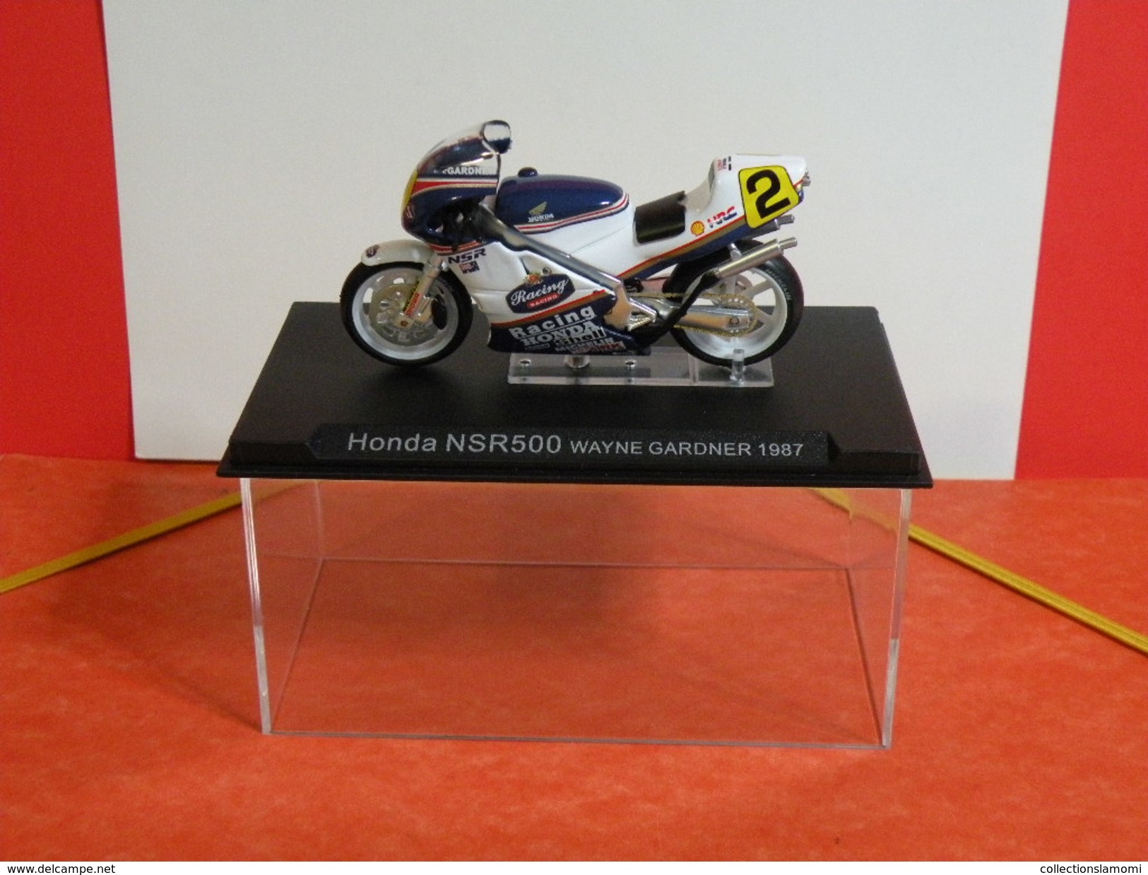 MOTO 1/24 > Honda NSR 500 Wayne Gardner 1987 (sous Vitrine) - Motorcycles