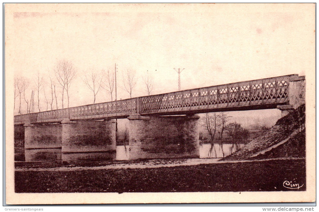 89 CHARMOY - Vue Sur Le Pont - Charmoy