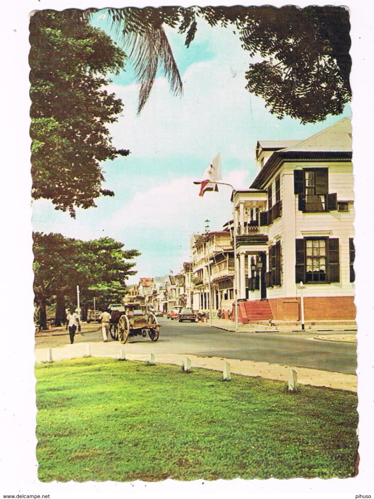 SUR-59   PARIMARIBO : Waterfrontstraat - Surinam