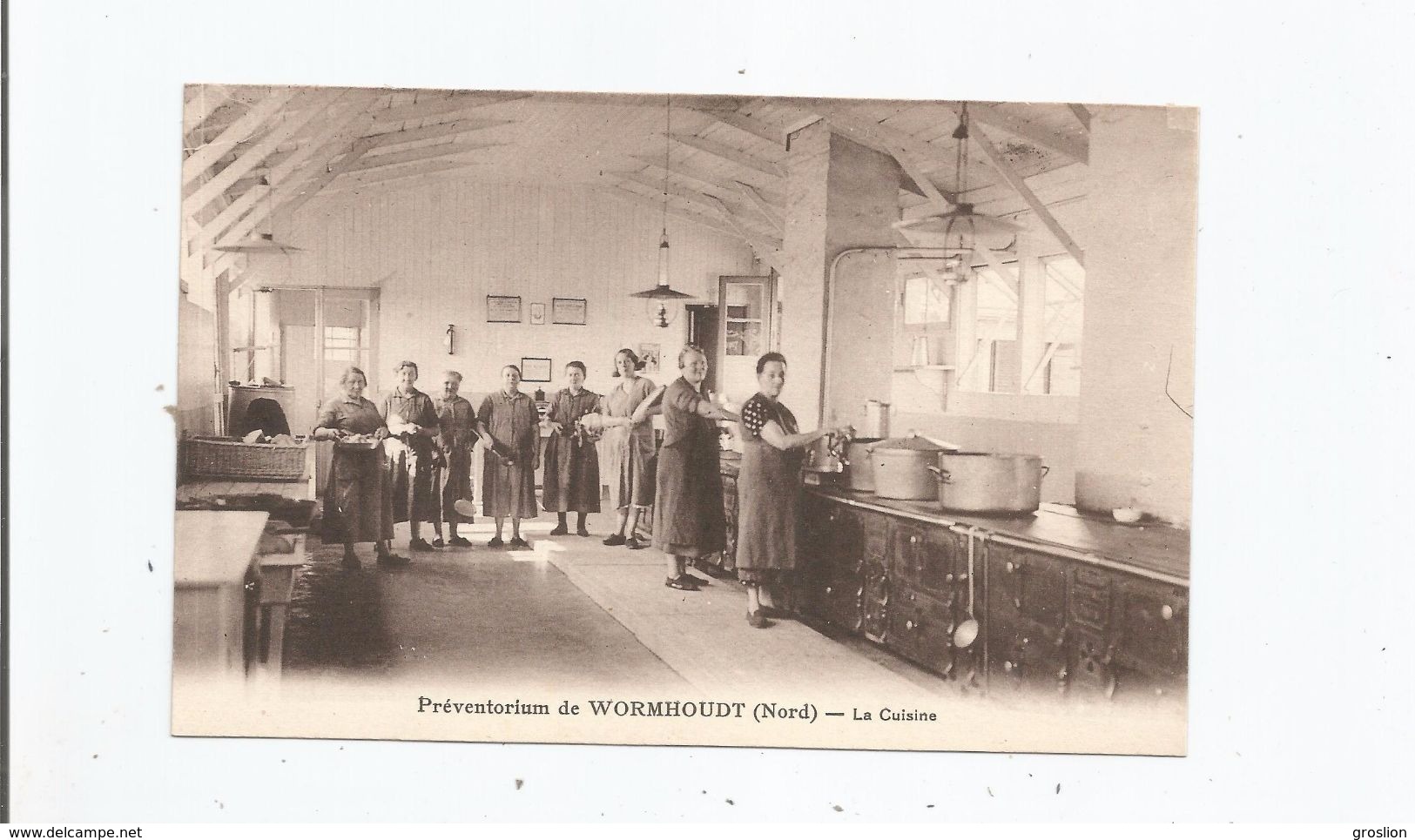 WORMHOUDT (NORD) PREVENTORIUM LA CUISINE (FEMMES A L'OUVRAGE) - Wormhout