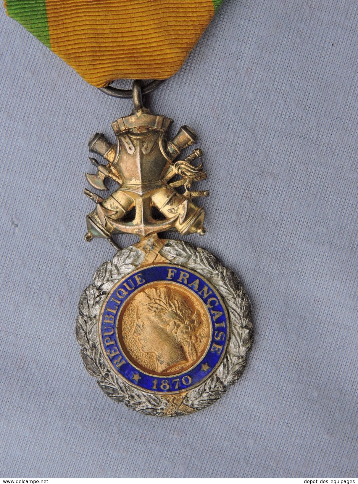 BELLE ANCIENNE MEDAILLE MILITAIRE III° REPUBLIQUE parfait état