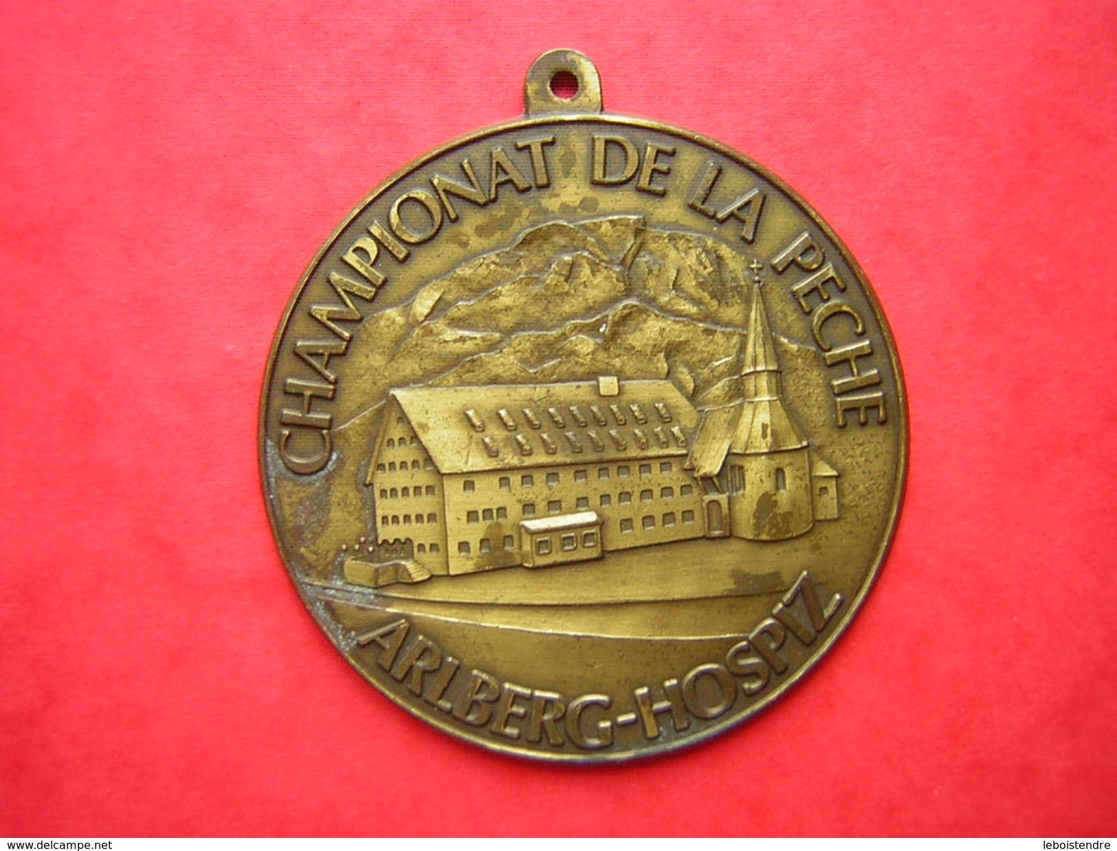 BELLE MEDAILLE 90 GRAMMES SPORT  CHAMPIONAT DE LA PECHE ARLBERG HOSPIZ - Pesca