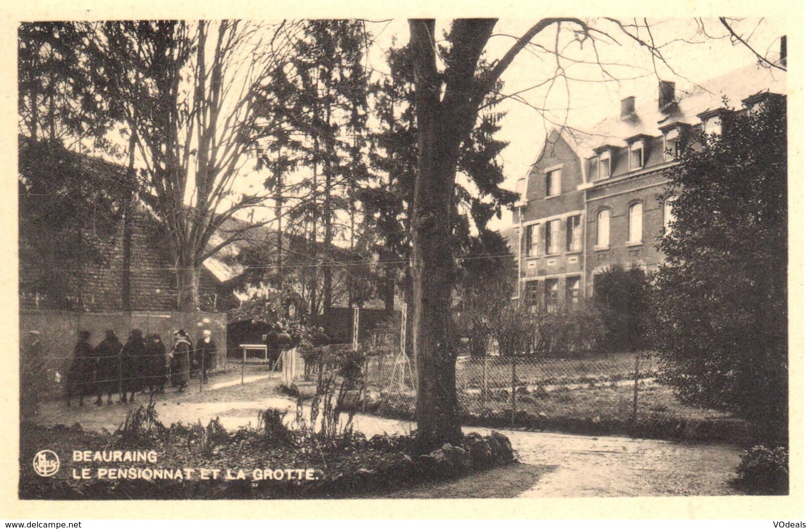 Beauraing - CPA - Le Pensionnat Et La Grotte - Beauraing