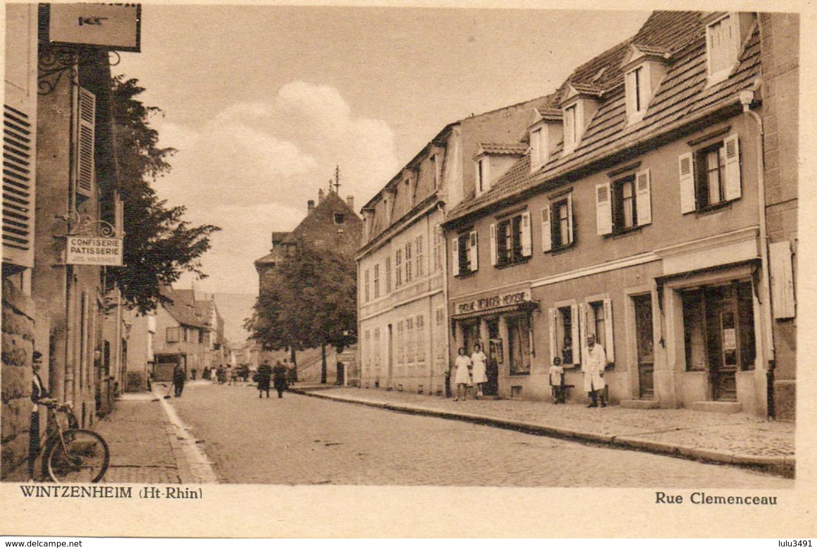 CPA - WINTZENHEIM (68) - Aspect De La Rue Clemenceau Dans Les Années 30 - Wintzenheim