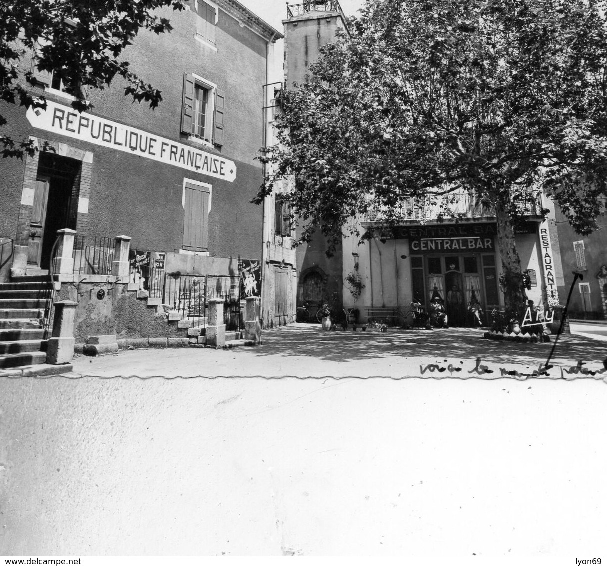 TAVZRNES  PLACE DE LA MAIRIE  MAIRIE CPSM - Tavernes