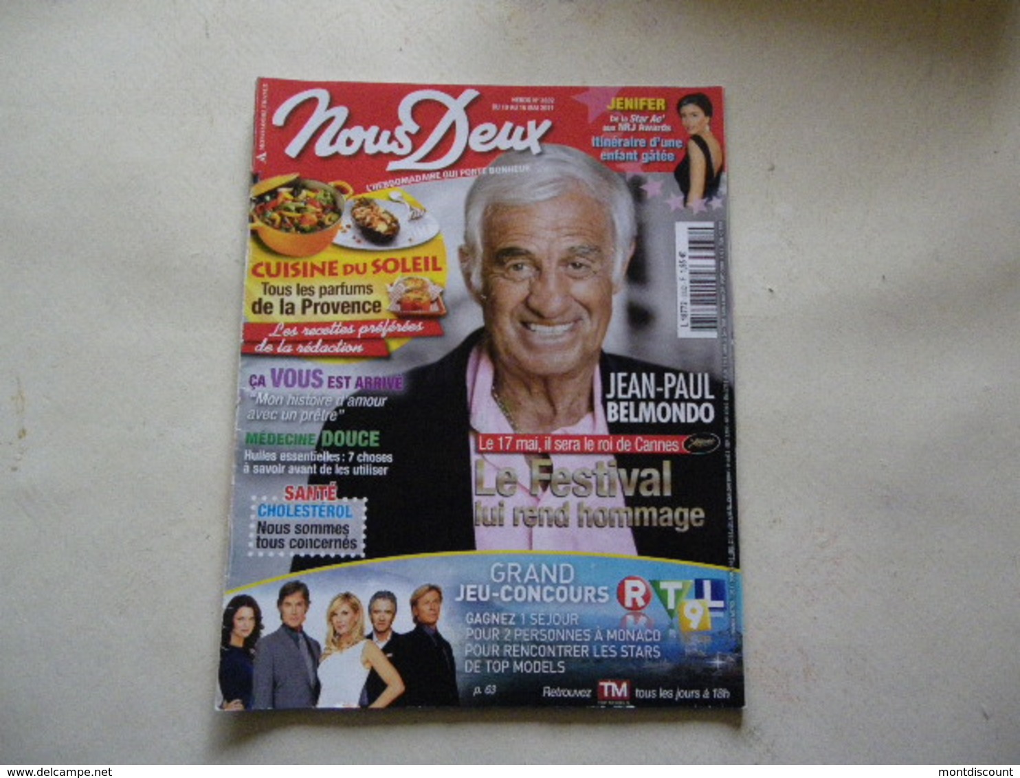 JEAN-PAUL BELMONDO VOIR PHOTO... ANCIEN MAGAZINE...REGARDEZ MES VENTES ! J'EN AI D'AUTRES - Magazines & Catalogs