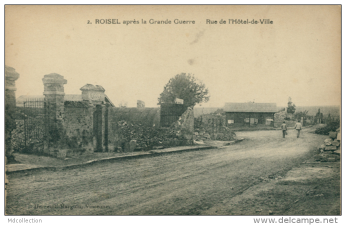 80 ROISEL / Rue De L'Hôtedl De Ville / - Roisel