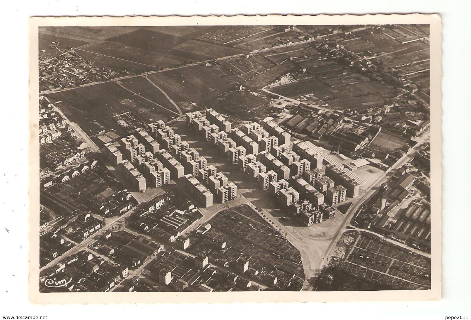 CPA 69008 LYON Nouveau Quartier Des Etat Unis Groupes D'Immeubles 1945 - Lyon 8