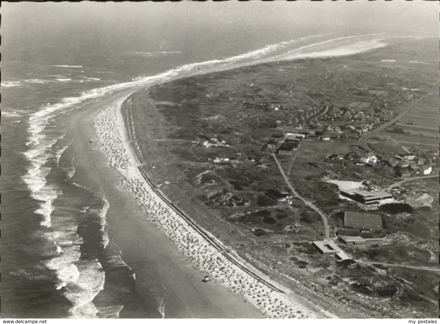 41251625 Langegeoog Fliegeraufnahme Strand Ort Altfunnixsiel - Wittmund