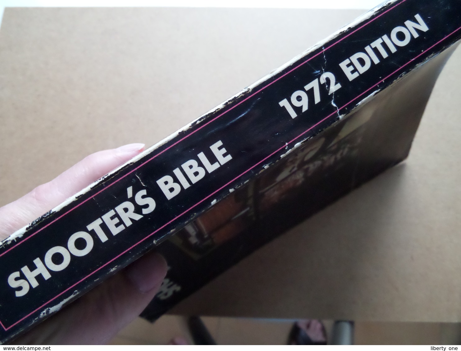 SHOOTER'S BIBLE World's Standard Firearms Reference Book ( N° 63 - Edition 1972 / Stoeger ) Older Book ! - Livres Sur Les Collections