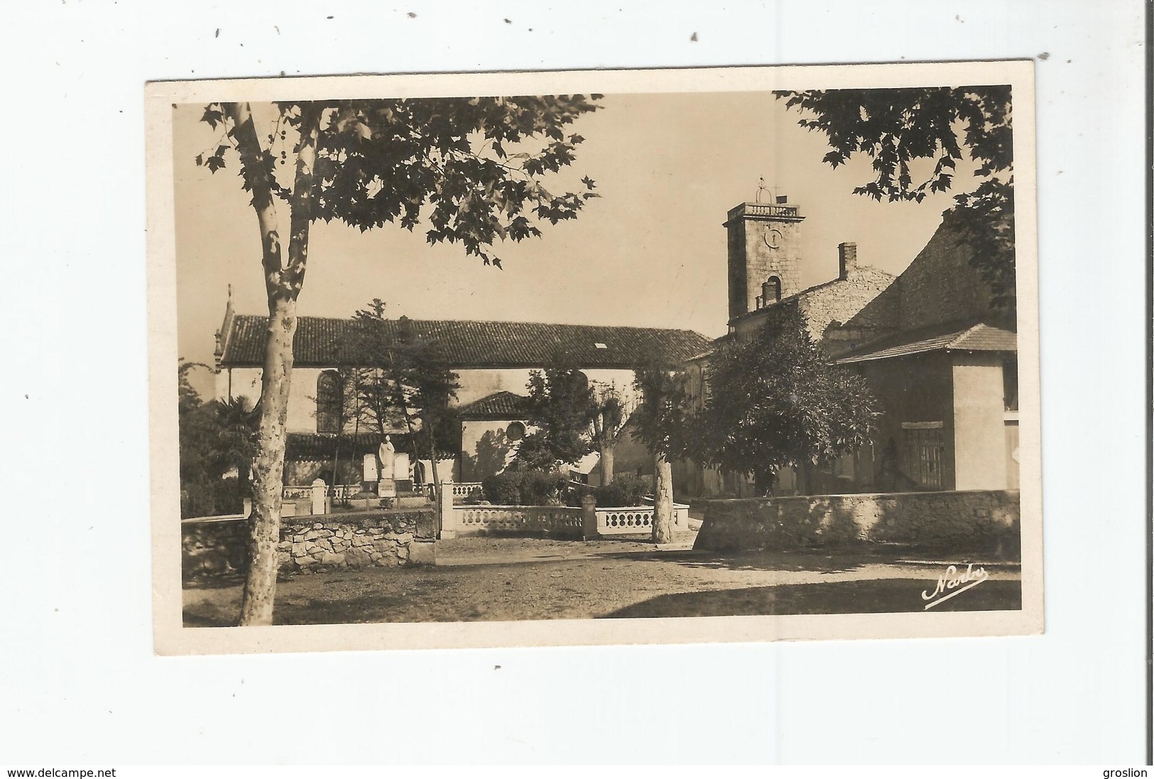 ASTAFFORT (LOT ET GARONNE) CARTE PHOTO L'EGLISE ET LE MONUMENT - Astaffort