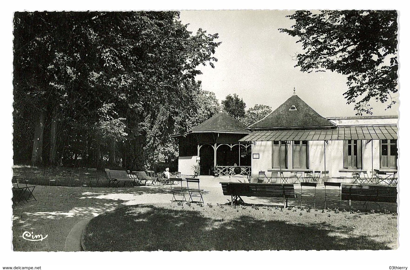 CPSM 86 LA ROCHE-POSAY L'INTERIEUR DU PARC - Vouille