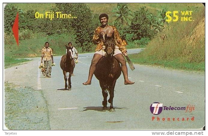 TARJETA DE FIJI 29FJC  DE GENTE A CABALLO (HORSE) - Fidschi