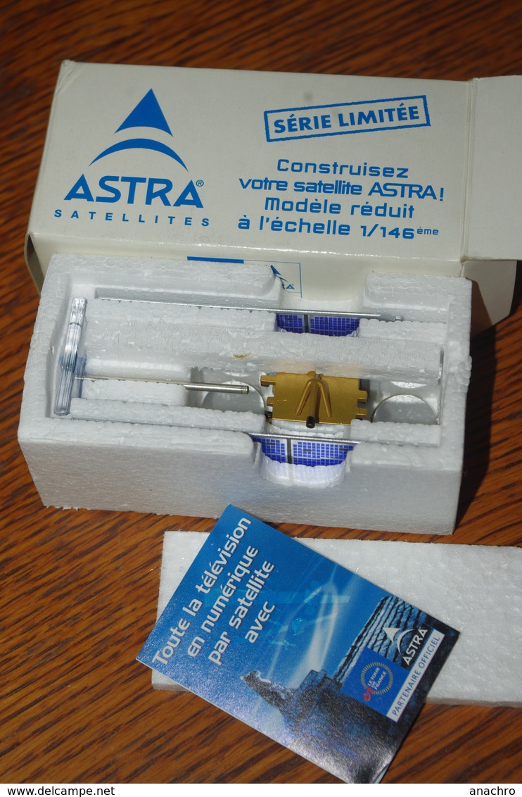 ASTRA SATELLITE Série Limitée 2001 Modèle Réduit à Monter - Ohne Zuordnung