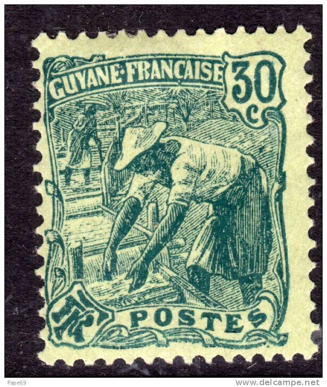 Guyane N° 106  X  Timbre D'usage Courant : Laveur D'or  30 C. Vert Foncé S/ Verdâtre Trace Charnière Sinon TB - Autres & Non Classés