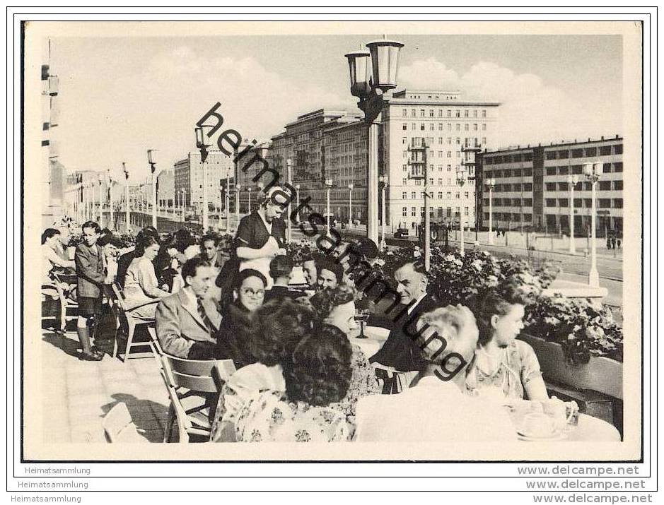 Berlin - Stalinallee - Terrasse Café Warschau - Block D-Nord - Foto-AK-Großformat 50er Jahre - Friedrichshain