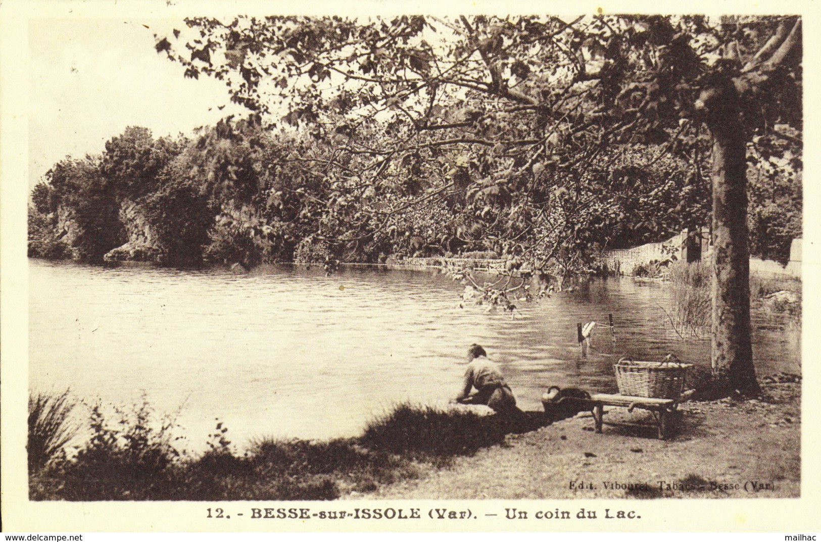 83 - BESSE-SUR-ISSOLE - Un Coin Du Lac - Lavandière - Voyagée 1932 - Besse-sur-Issole
