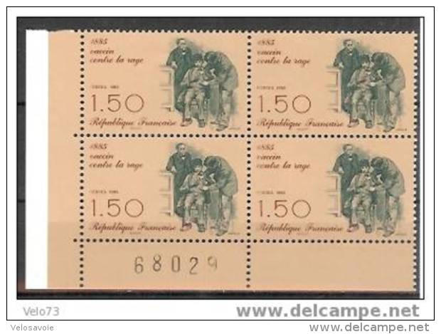 N° 2371 VARIETE P DE POSTES EFFACES DANS BLOC DE 4 ** - Unused Stamps