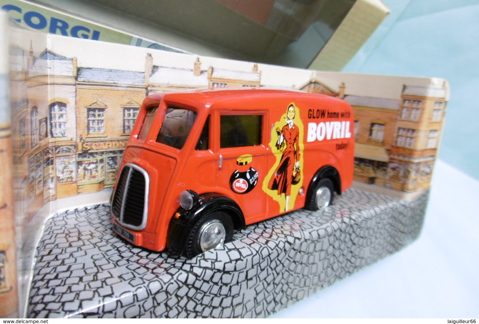 Corgi - MORRIS J VAN Bovril Réf. 96892 BO 1/43 - Corgi Toys