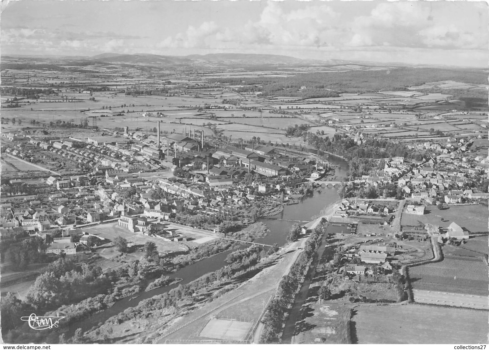 71-GUEUGNON- VUE GENERALE AERIENNE - Gueugnon