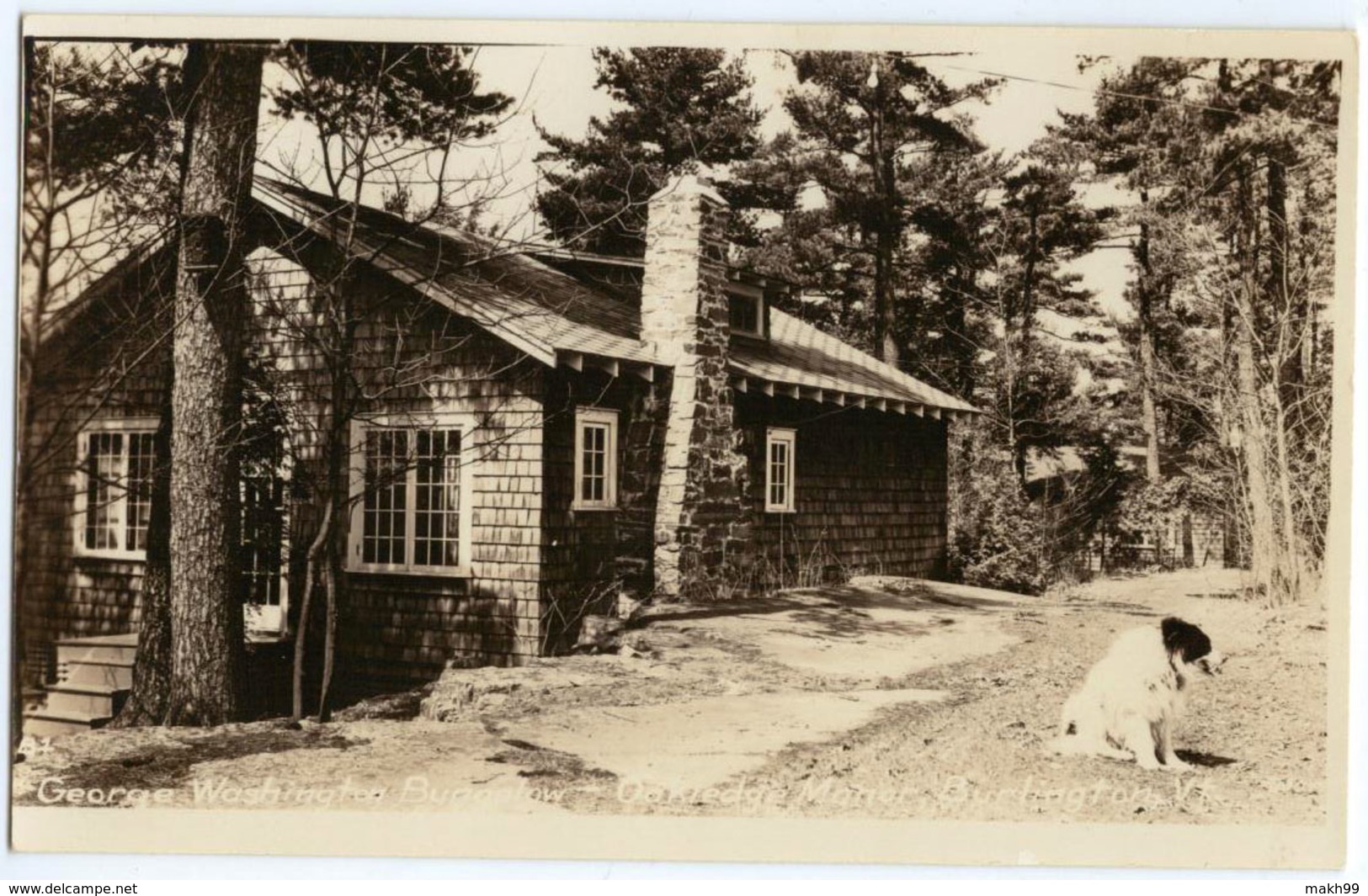 George Washington Bungalow, Oakledge Manor, Burlington, Vermont (VT) - Real Photo PC ( RPPC ) - Burlington