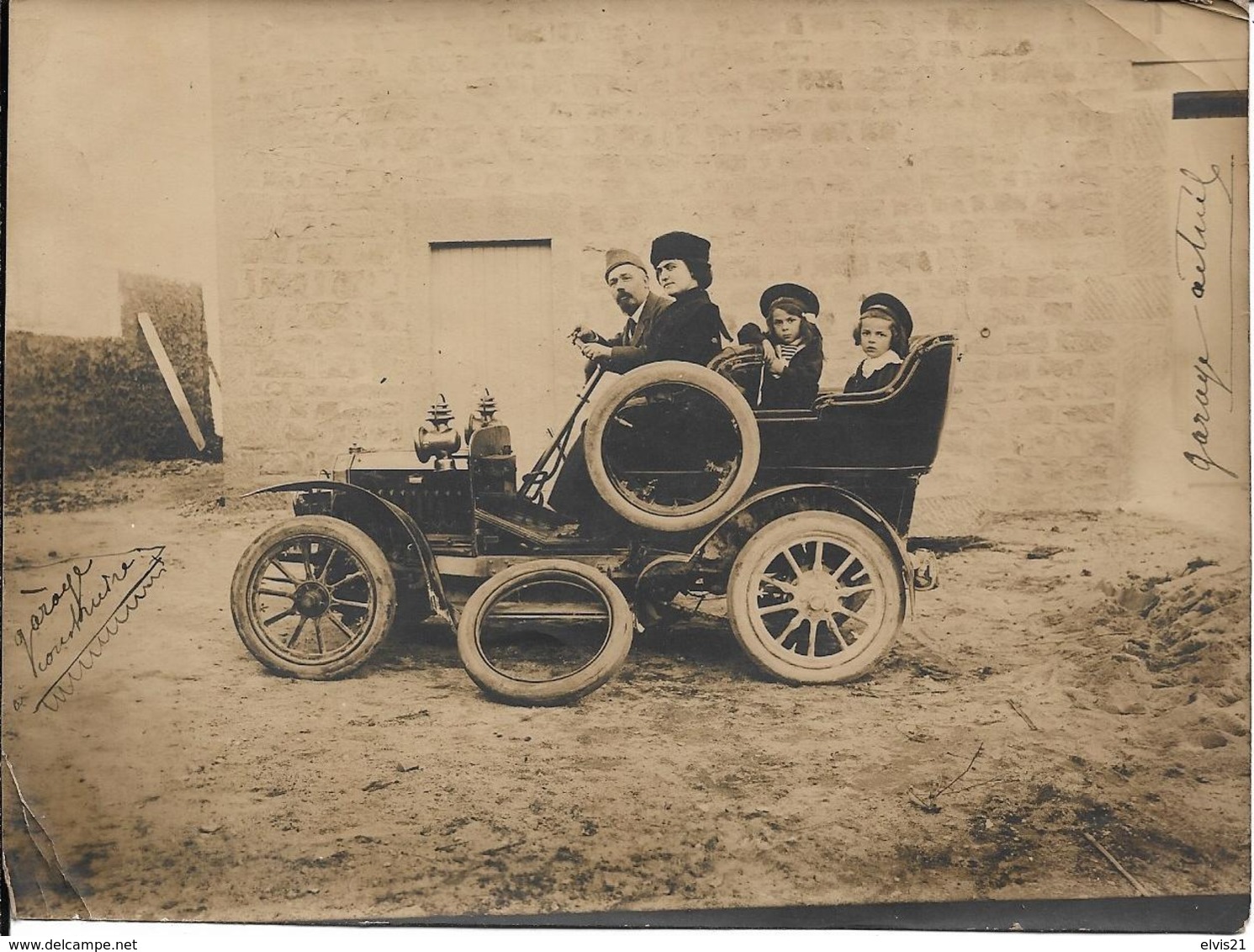 Photo Lion PEUGEOT Sur Sa Voiturette (voiture) VA 1907.Automobile Ancienne - Automobiles