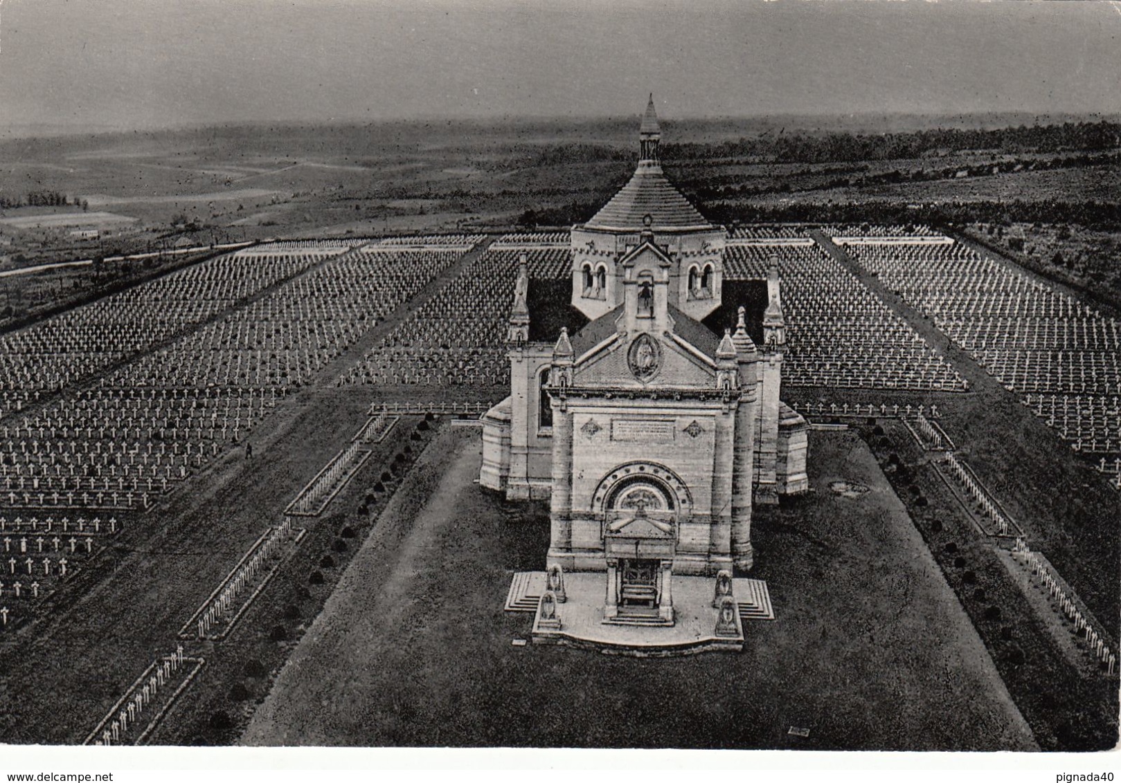 Cp , MILITARIA , N.-D. De LORETTE (P.-de-C.), Cimetière National, 40.000 Tombes, Dont 20.000 Inconnus - Cimetières Militaires