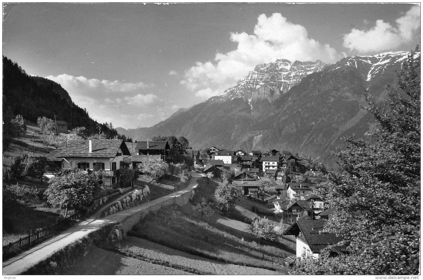 LES GRANGES S SALVAN       VUE GENERALE - Granges