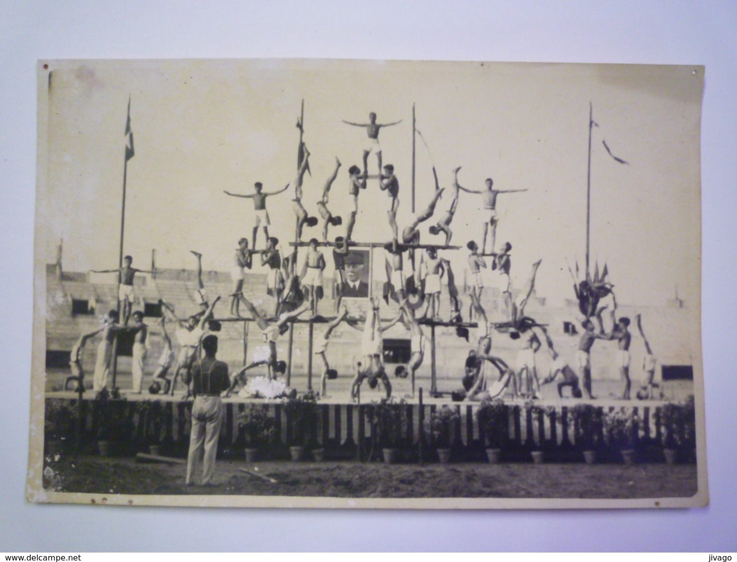 TOULOUSE  1942  : FÊTE GYMNIQUE  -  PYRAMIDES  Au Parc Municipal  (avec Portrait Du Maréchal)  X  Format 18 X 11,5cm - Gymnastik