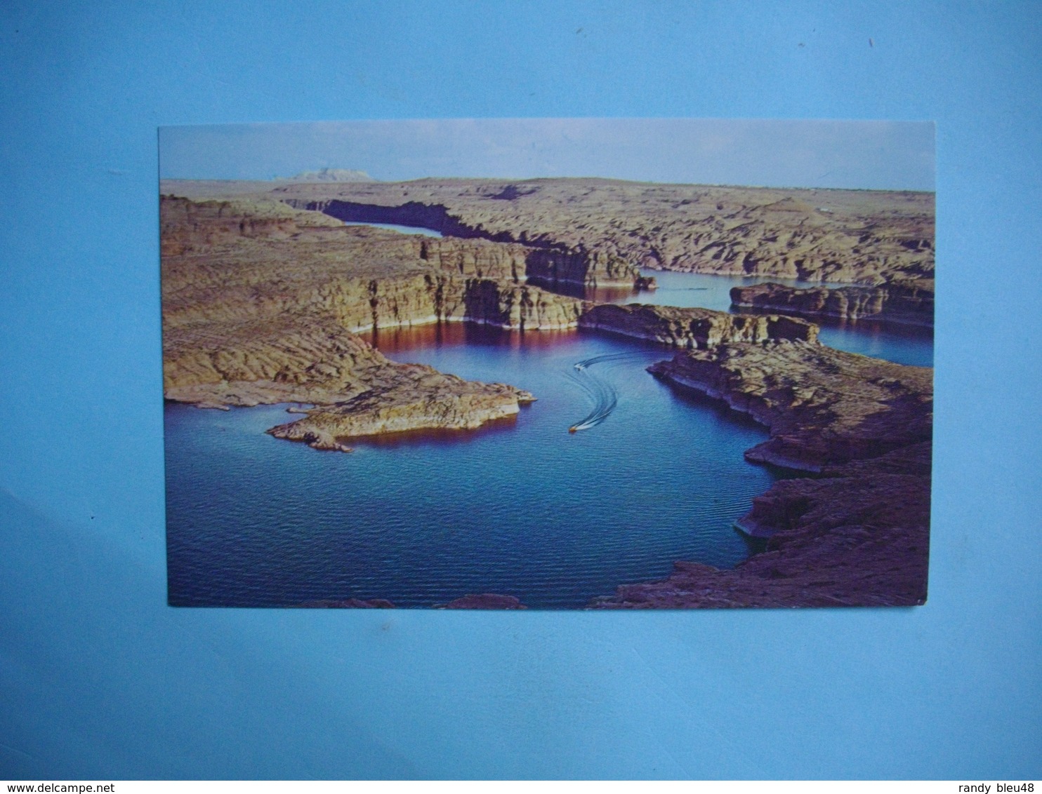 LAKE POWEL  -  The Colorado River  -  Glen Canyon Dam  -  . Arizona  -  Etats Unis - Lake Powell