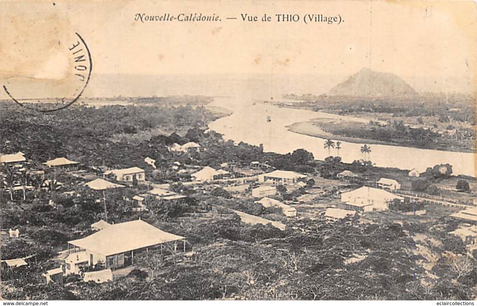 Océanie.  Nouvelle Calédonie .  Thio    Vue Du Village    (voir Scan) - Nouvelle-Calédonie