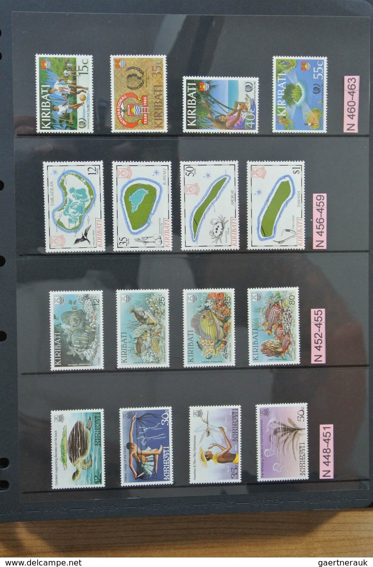 Kiribati (Gilbert-Inseln): 1979-2008. Apparently complete, MNH collection Kiribati 1979-2008 in 2 al