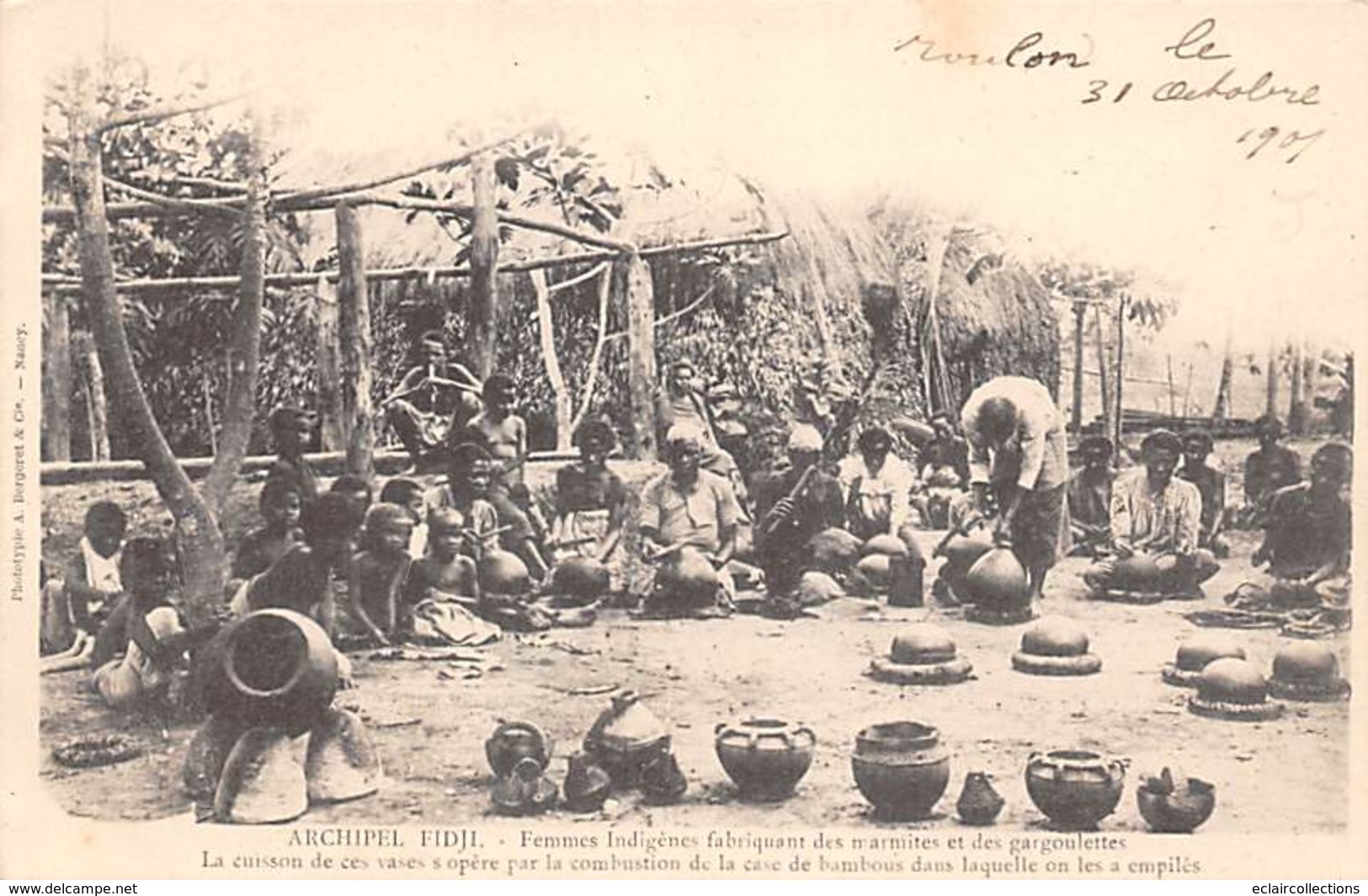 Océanie. Fidji.    Femmes Fabriquant Des Marmites Et Des Gargoulettes    (voir Scan) - Fiji