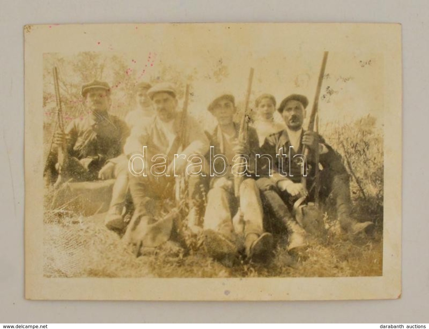 Cca 1930 Bouarada Tunézia, Vadászok Pihenőn / Hunters In Tunesia 6x9 Cm - Autres & Non Classés