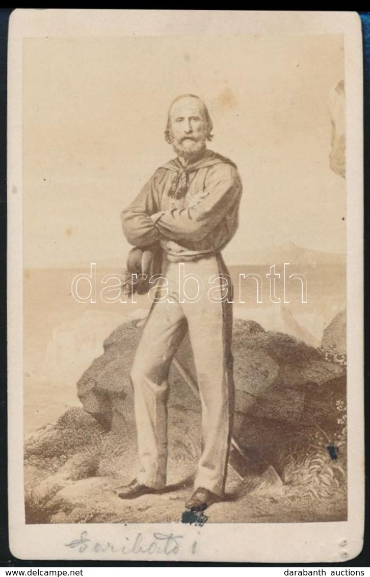 Cca 1866 Giuseppe Garibaldi (1807-1882) Portréja, Fénynyomat, 10×6 Cm /
Cca 1866 Portrait Of Giuseppe Garibaldi (1807-18 - Altri & Non Classificati