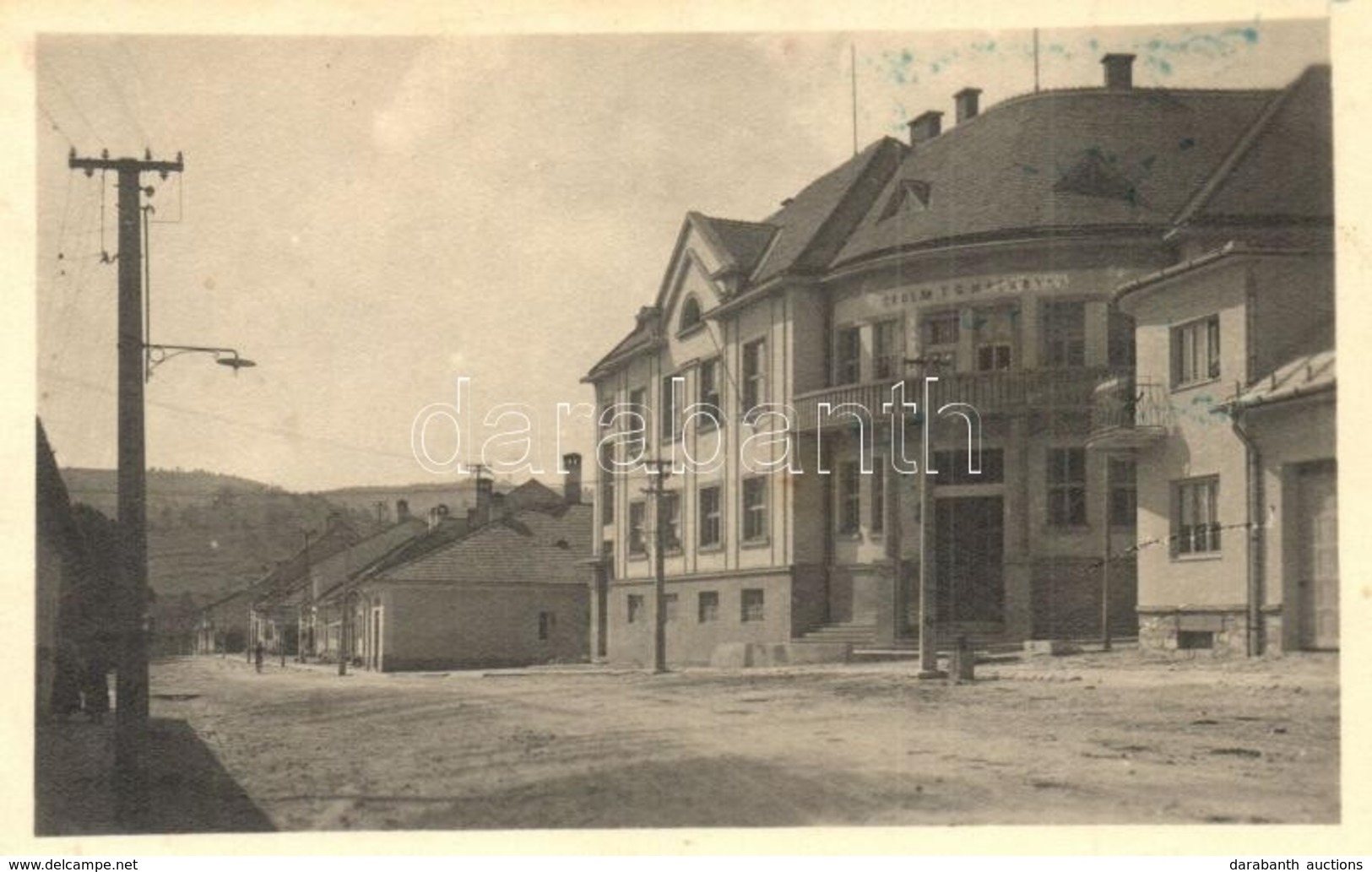 * T2/T3 Libetbánya, Lubietová, Libethen; Skola T. G. Masaryk / Masaryk Iskola, Utcakép / School, Street View (EK) - Non Classés