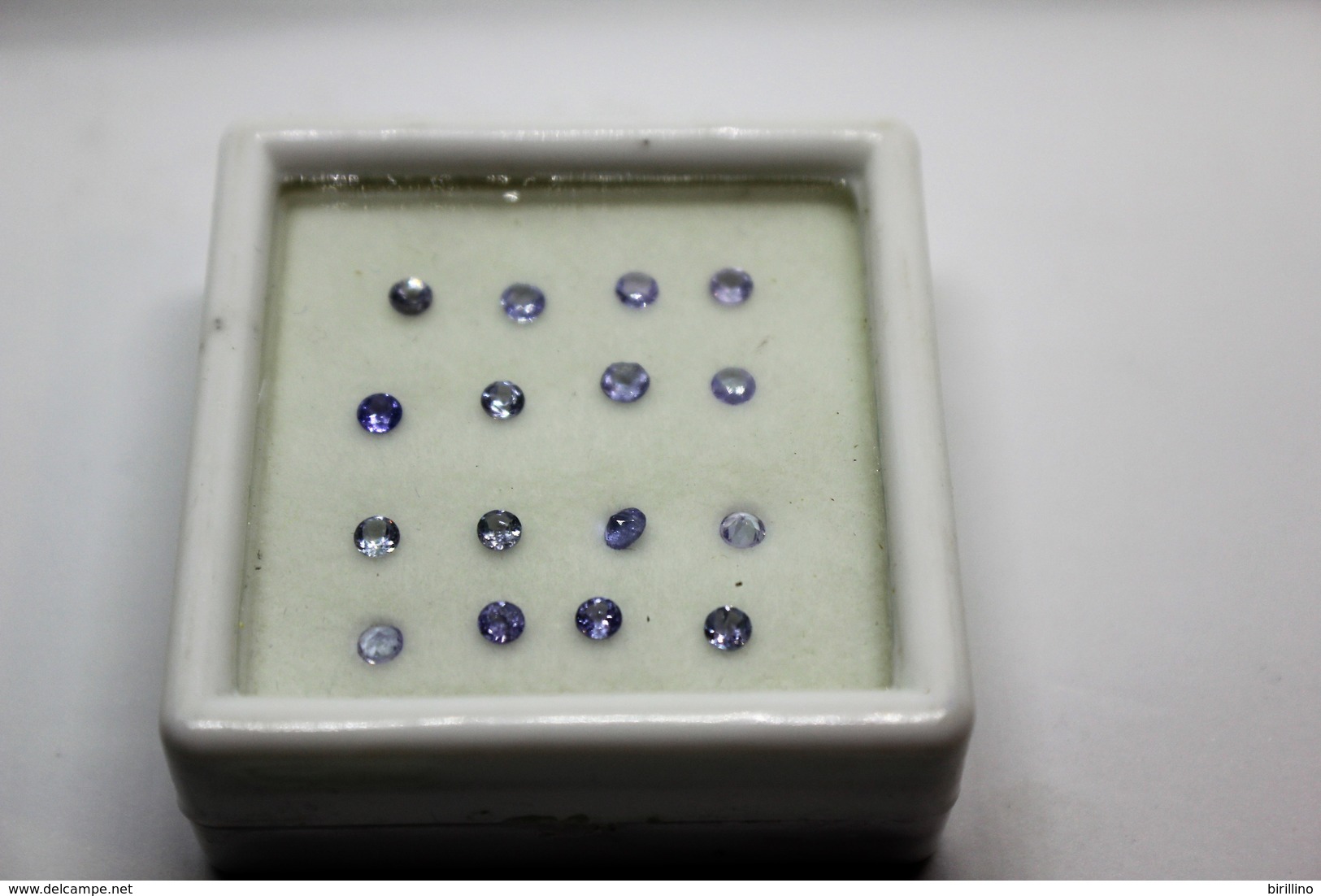 1088 - Tanzanite Ct. 1.12 (16 Pezzi) Misure  2.5 Mm - Ohne Zuordnung