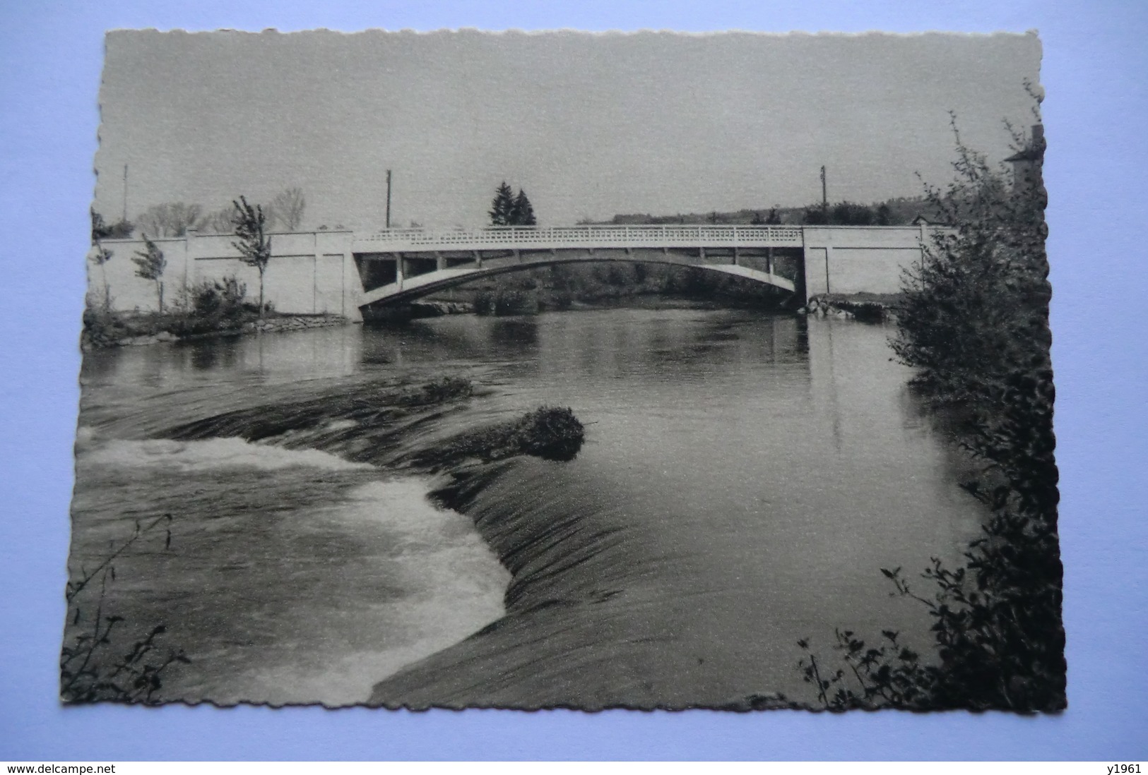 15 CANTAL ARPAJON SUR CERE. Le Pont. - Arpajon Sur Cere