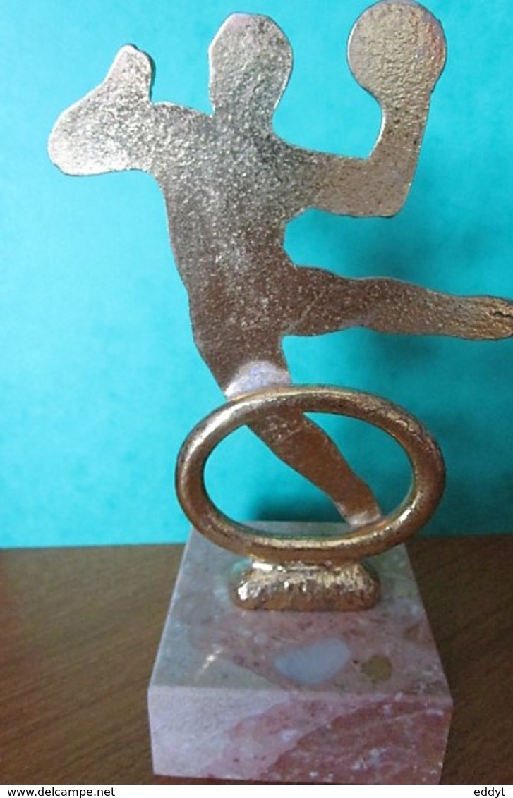 TROPHÉE Coupe Récompense HAND-BALL Support Marbre 7 X 7 Cm Hauteur : 17 Cm - Poids : 620 Gr - Handball