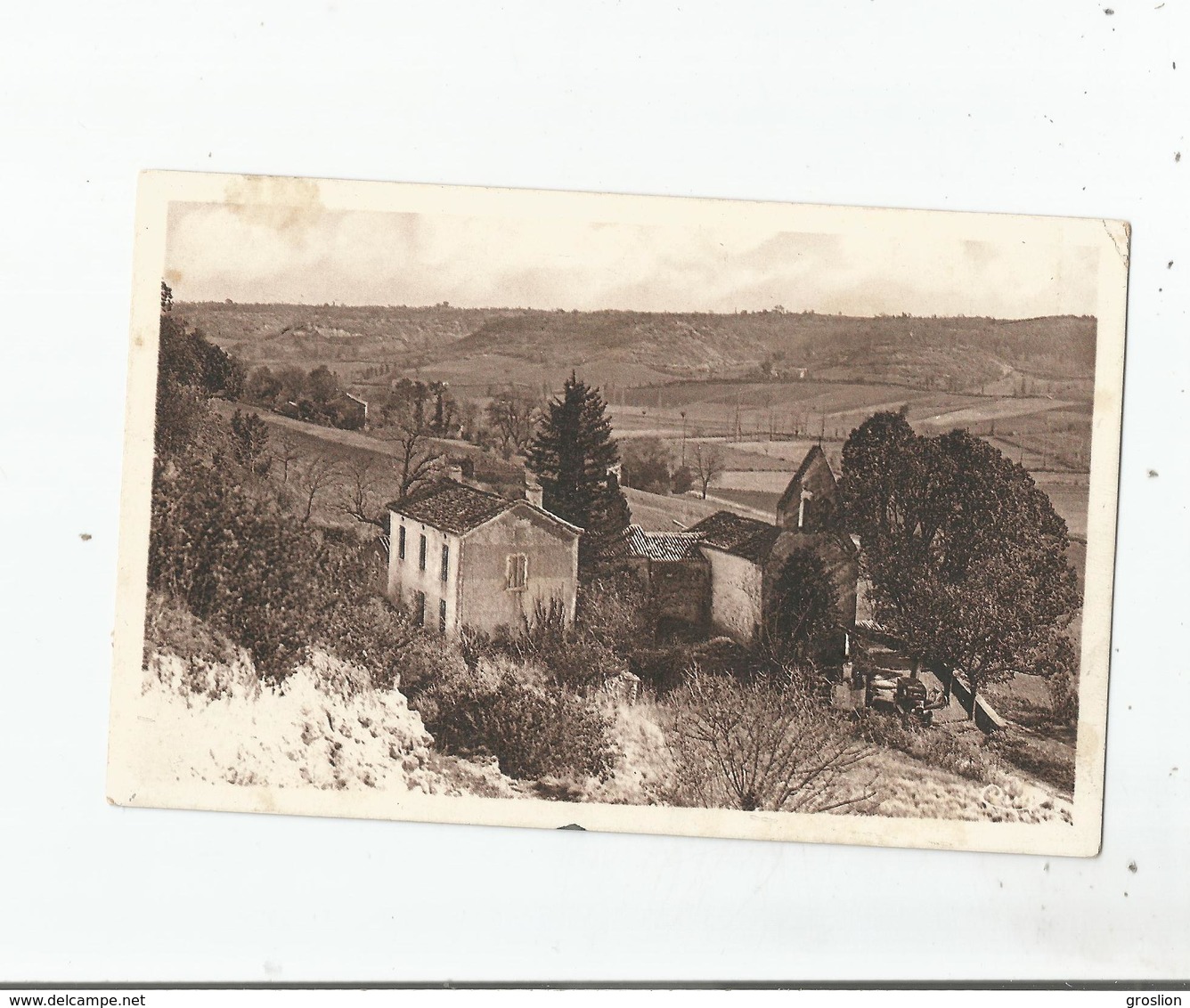 BOURNAC (HAMEAU) MONTAIGU DE QUERCY (TARN ET G)L'EGLISE ET LE PRESBYTERE DOMINANT LA VALLEE DE LA SEOUNE 1938 - Montaigu De Quercy