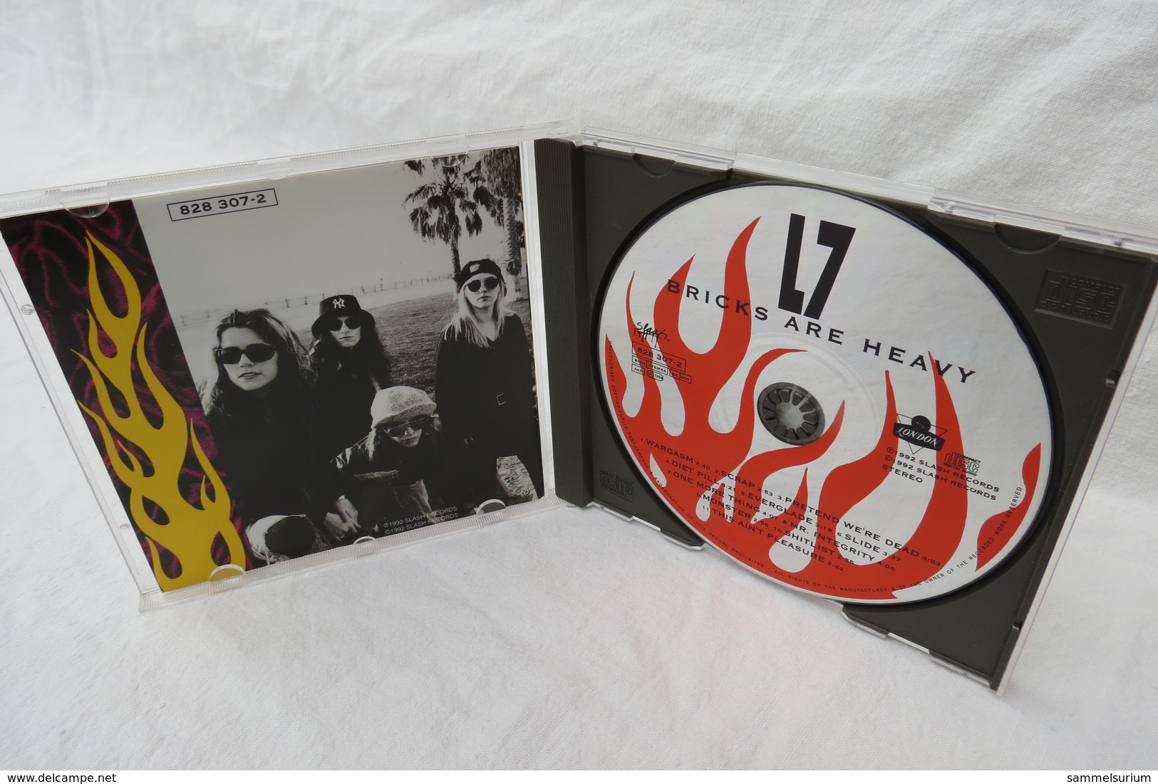 CD "L7" Bricks Are Heavy - Punk