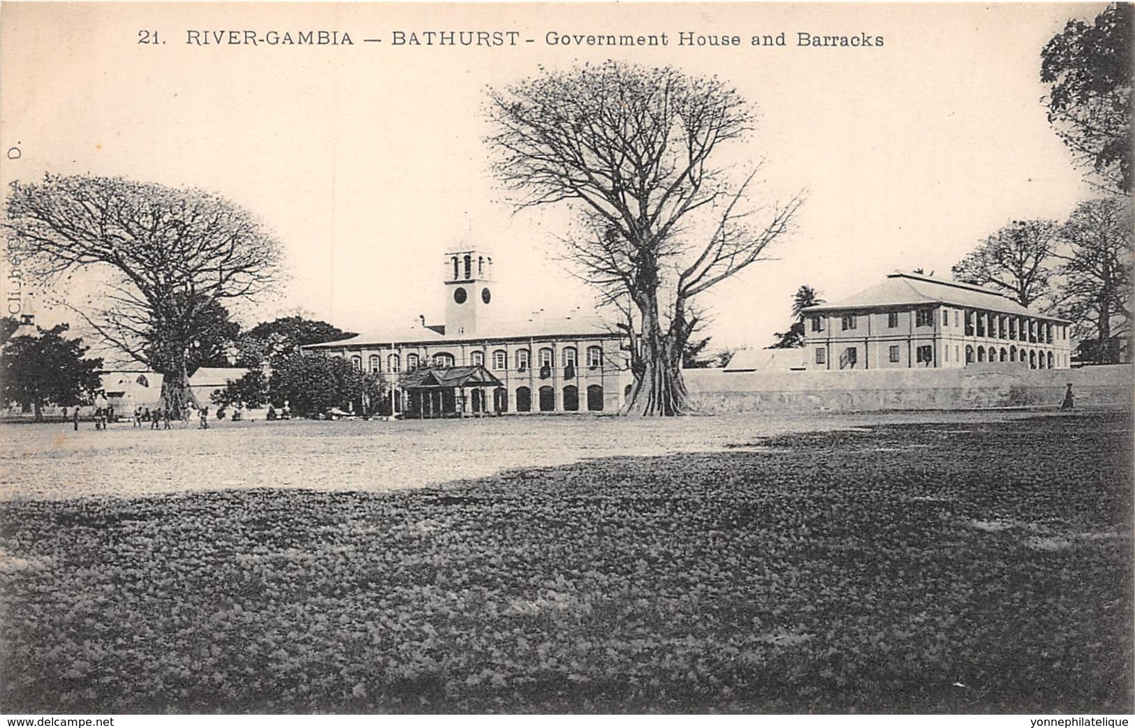 Gambie / 02 - Bathurst - Government House And Barracks - Gambia