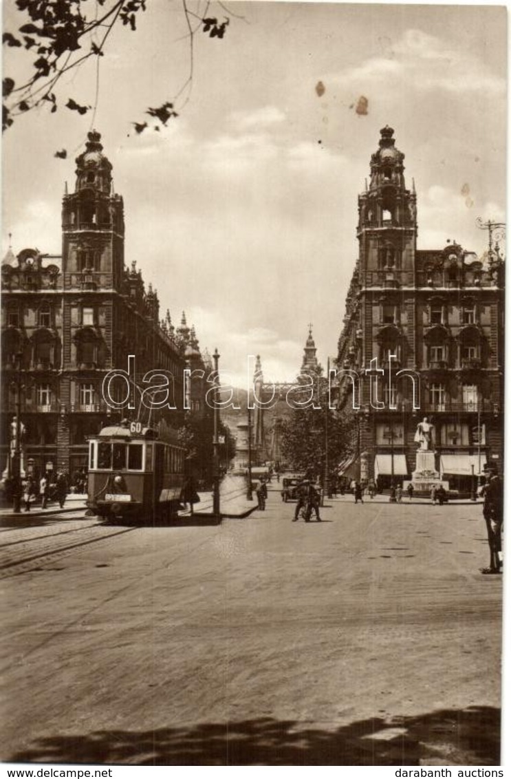 T2 Budapest V. Apponyi Tér (Ferenciek Tere), Klotild Paloták, Villamos, Motorkerékpár, Motorbicikli, Automobil, Fehér Jó - Ohne Zuordnung