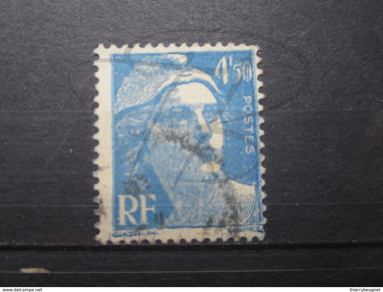 VEND BEAU TIMBRE DE FRANCE N° 718A , POINT BLANC DANS " 0 " !!! - Used Stamps