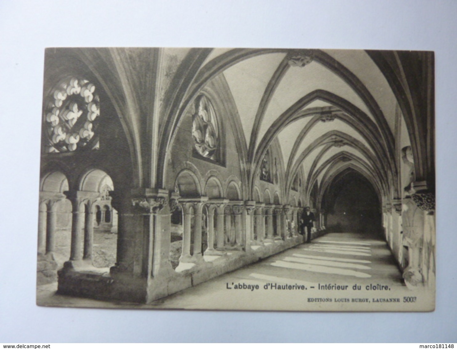 L'abbaye D'Hauterive - Intérieur Du Cloître - Hauterive