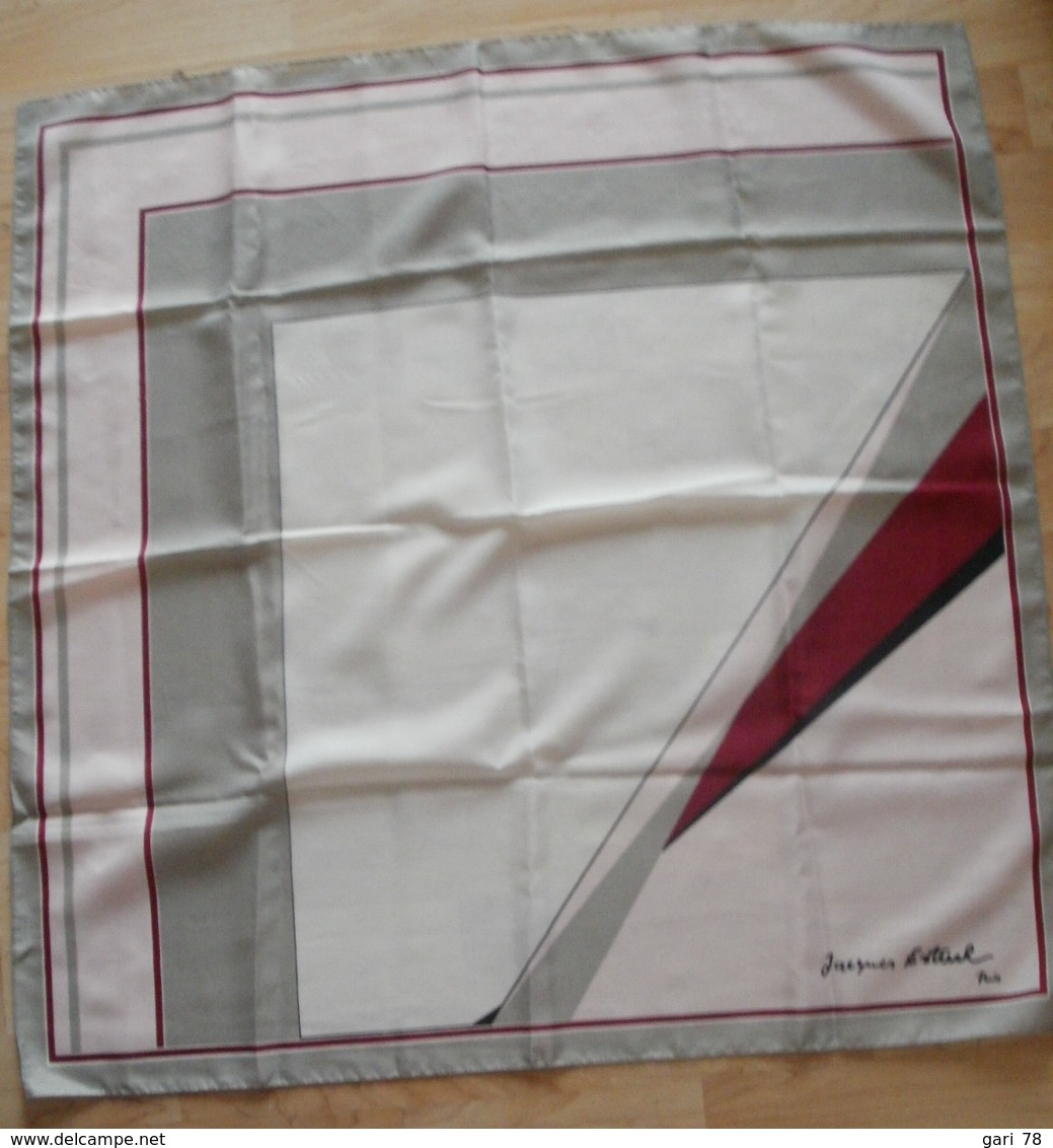 Foulard Jacques ESTEREL, Carré De 68 Cm - Halstücher & Schals