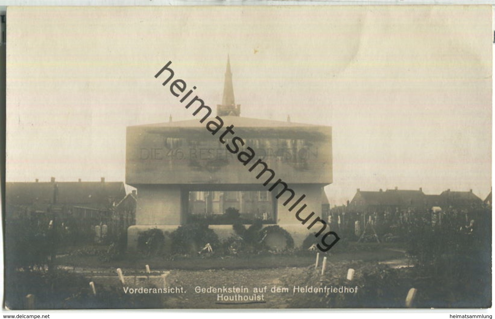 Houthoulst - Houthulst - Vorderansicht - Gedenkstein Auf Dem Heldenfriedhof - Die 46. Reservedivision - Foto-AK - Houthulst