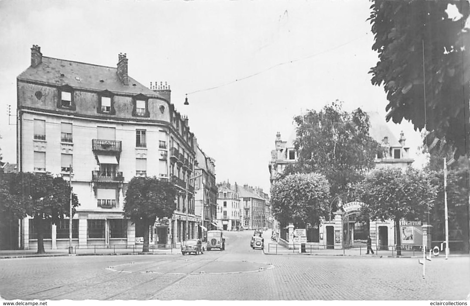 Besançon         25         Le Casino Et L'Hôtel Des Bains  Année 1954      (Voir Scan) - Besancon